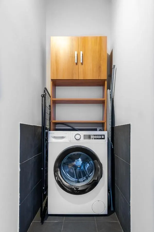 Boutique 2-Bedroom Apartment In Sofia 0*,